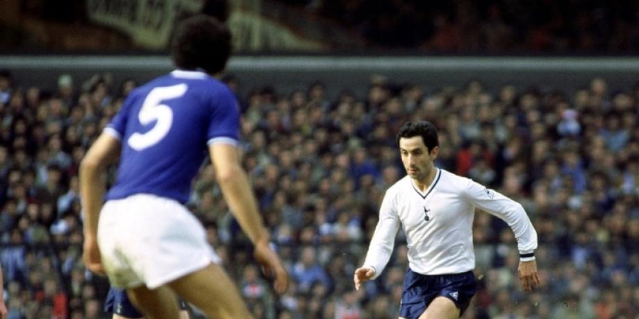 Osvaldo Ardiles el 3 de abril de 1982, en la semifinal de la FA Cup ante Leicester: fue el último partido antes de abandonar el equipo por la guerra de Malvinas (Foto: Reuters)