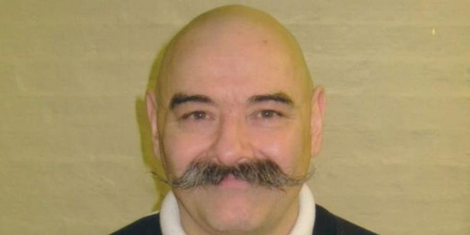 Charles Bronson, uno de los presos más famosos del mundo, ahora está emocionado después de que su hijo le comprara un terreno en Escocia
