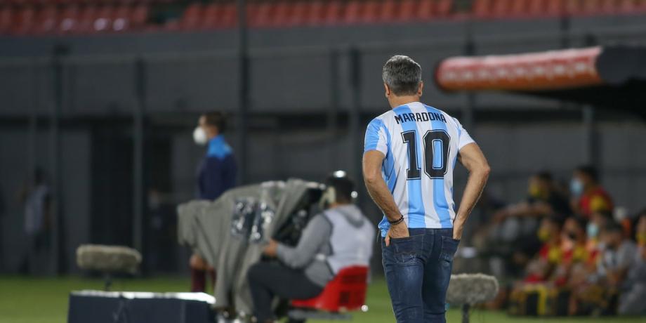 El entrenador del Gremio de Porto Alegre, Renato Portaluppi, en Asunción, 26 de noviembre de 2020