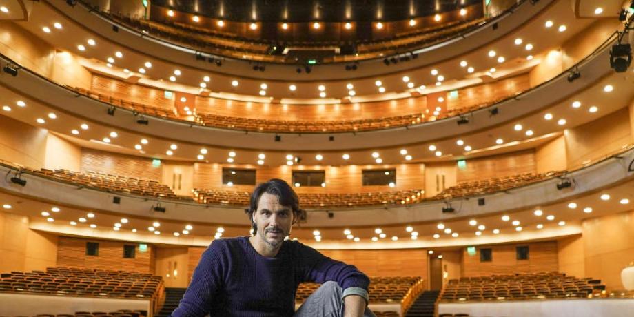 El español Igor Yebra dirigirá el Ballet del Sodre solo hasta fin de año; Uruguay ya lo despide con sus máximas distinciones