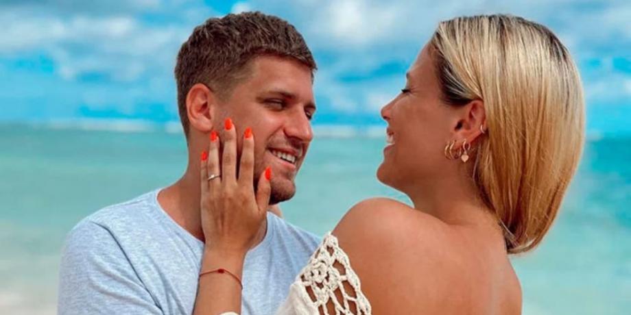 Luergo de tres años y medio de relación, Bárbara Vélez mostró el romántico momento en que aceptó casarse con Lucas Rodríguez