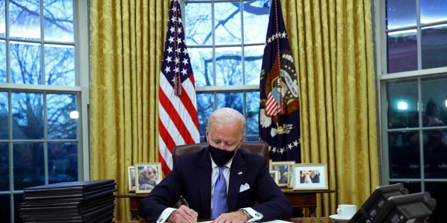 El presidente de Estados Unidos, Joe Biden, en la Oficina Oval de la Casa Blanca, el 20 de enero de 2021.