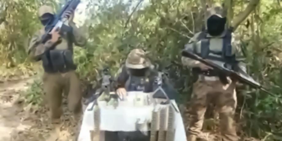 Captura de pantalla del comunicado en video emitido por el Cártel Jalisco Nueva Generación