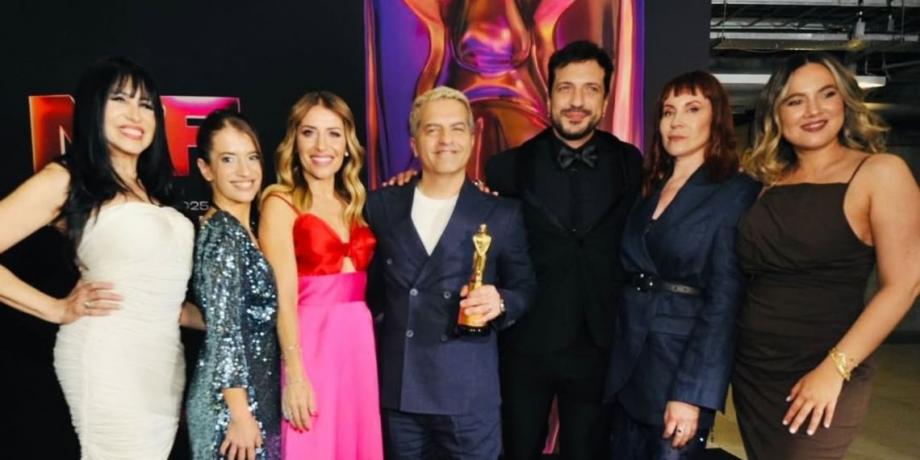 Cortesía de exitoina