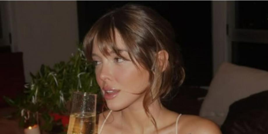 Cortesía de exitoina