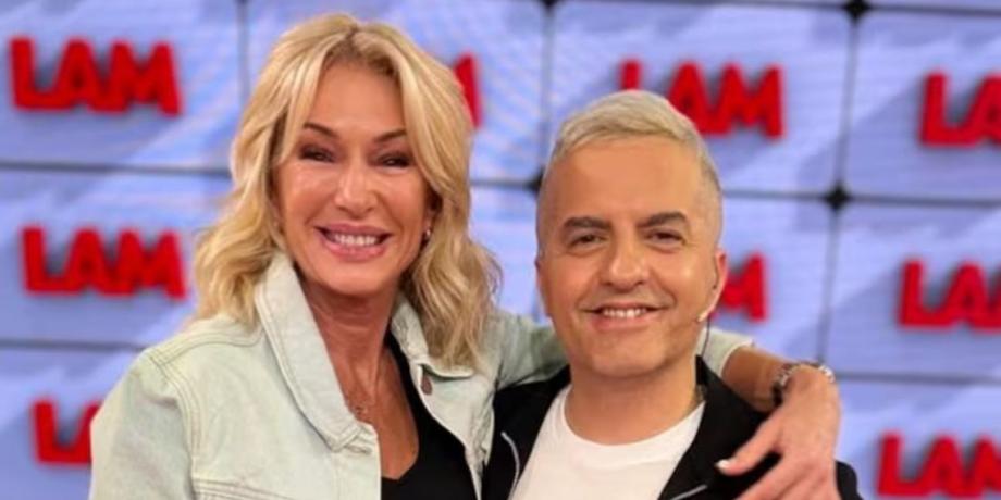 Cortesía de exitoina