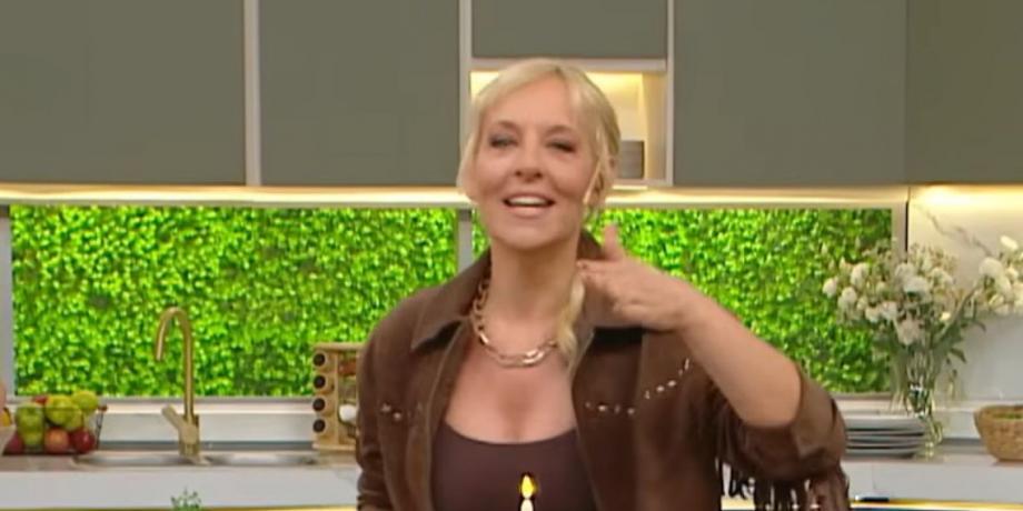 Cortesía de exitoina