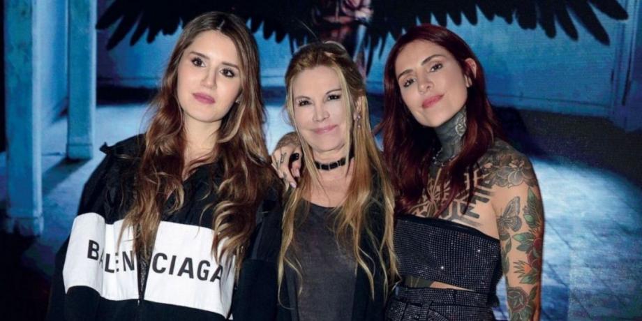 Cortesía de exitoina