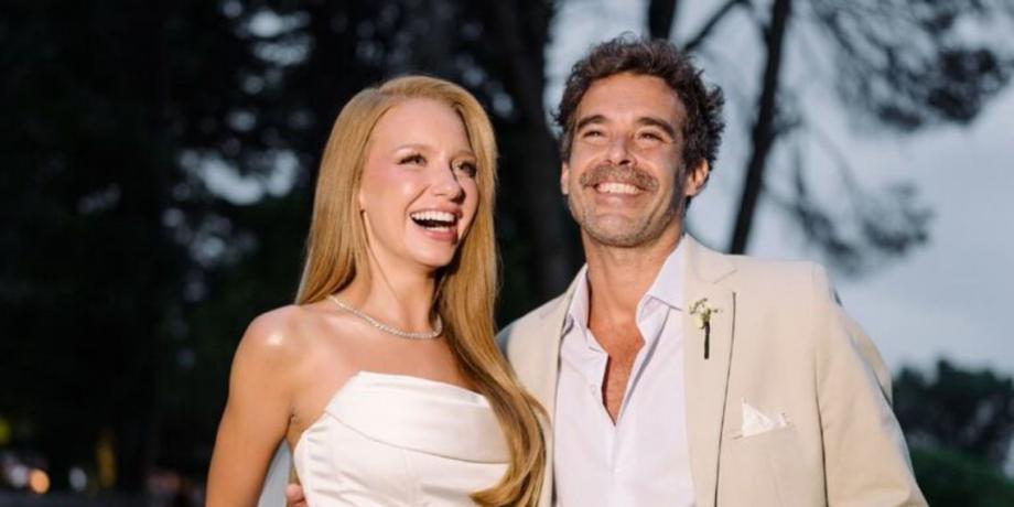 Cortesía de exitoina