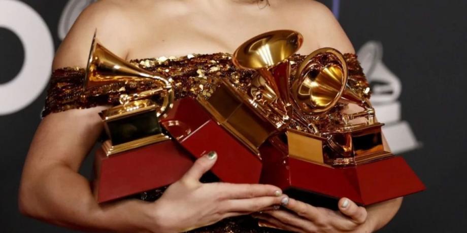 Cortesía de exitoina