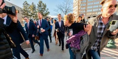 Sentencia inminente para propietario de funeraria involucrado en fraude