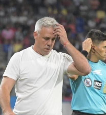 Pusineri celebra la victoria de Central Córdoba: 