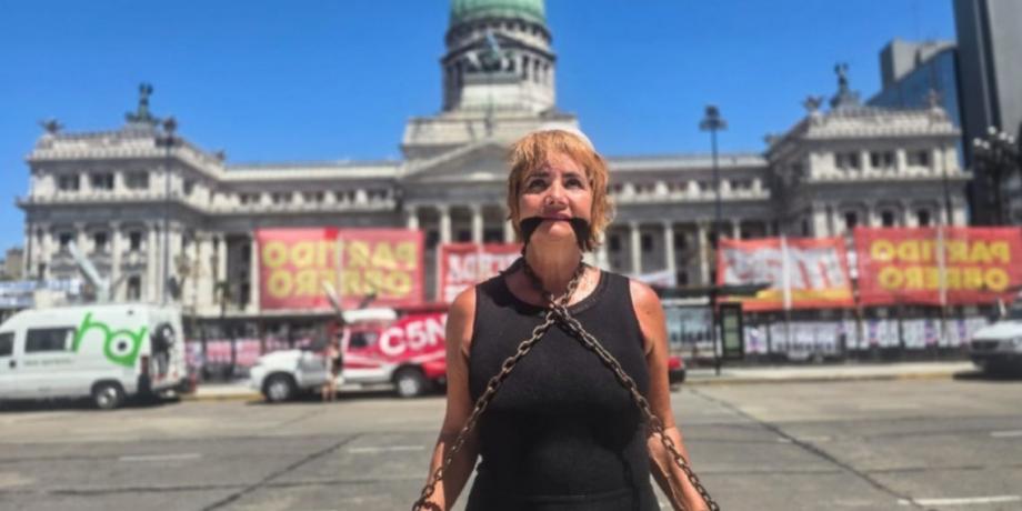 Cortesía de exitoina