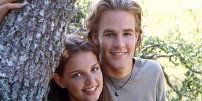 Katie Holmes rinde homenaje a James Van Der Beek tras su fallecimiento