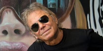 Beto Casella responde a críticas tras polémico comentario homofóbico