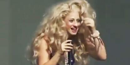 Marilina Bertoldi critica la reforma laboral en Cosquín Rock 2023