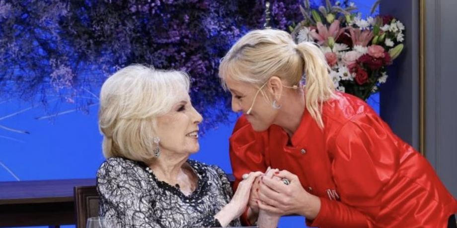 Cortesía de exitoina