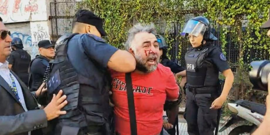 Cortesía de exitoina