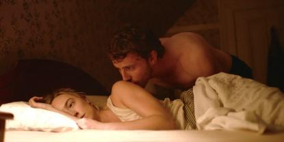 La película 'Intruso' explora la complejidad del amor en un futuro distópico