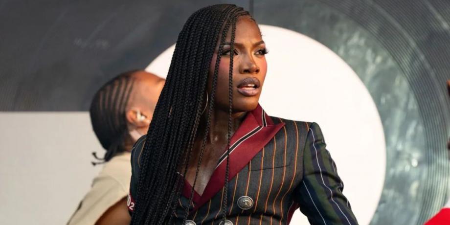 Cortesía de exitoina