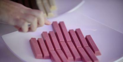 Desaparición de camión con chocolate genera preocupación por escasez global