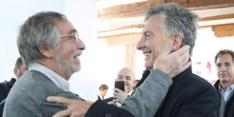 Cortesía de exitoina