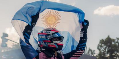 Colapinto celebra su destacada presentación en Buenos Aires: 