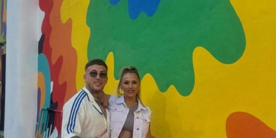 El Polaco y Barby Silenzi disfrutan de vacaciones románticas en Miami