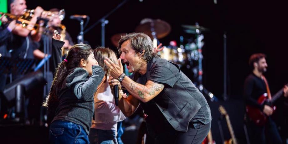 Diego Torres regresa al escenario para un emotivo reencuentro con sus fans