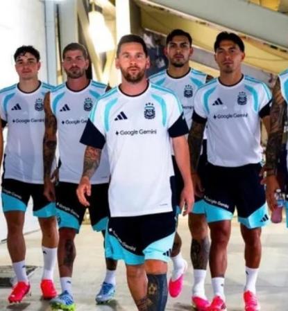 Argentina se prepara para su debut en el Mundial 2026 con Cuti Romero y Lisandro Martínez
