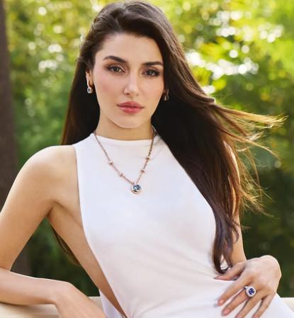 Hande Erçel Deslumbra en Nueva Serie de Disney+ 