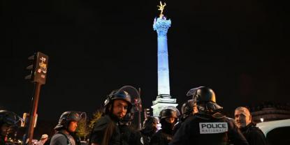 Arrestos masivos en Francia tras la eliminación del equipo nacional de fútbol