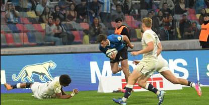 Los Pumas enfrentan a Inglaterra y caen en un partido reñido