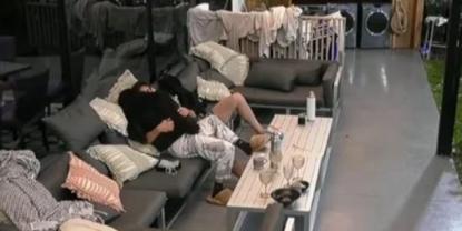 Escena romántica en Gran Hermano: Tini y Hanssen protagonizan un beso viral