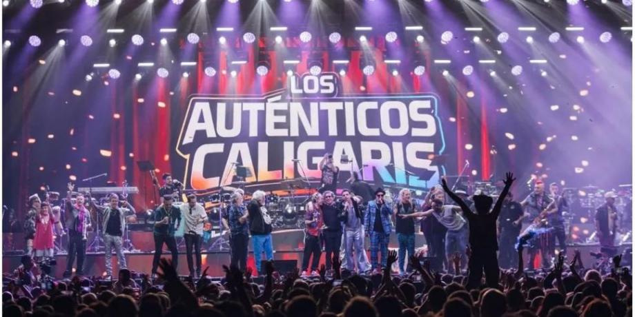 Los Caligaris y Los Auténticos Decadentes deslumbran en Córdoba