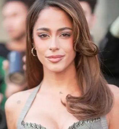 Tini Stoessel Revela Conflictos Familiares y Dinámicas de Control